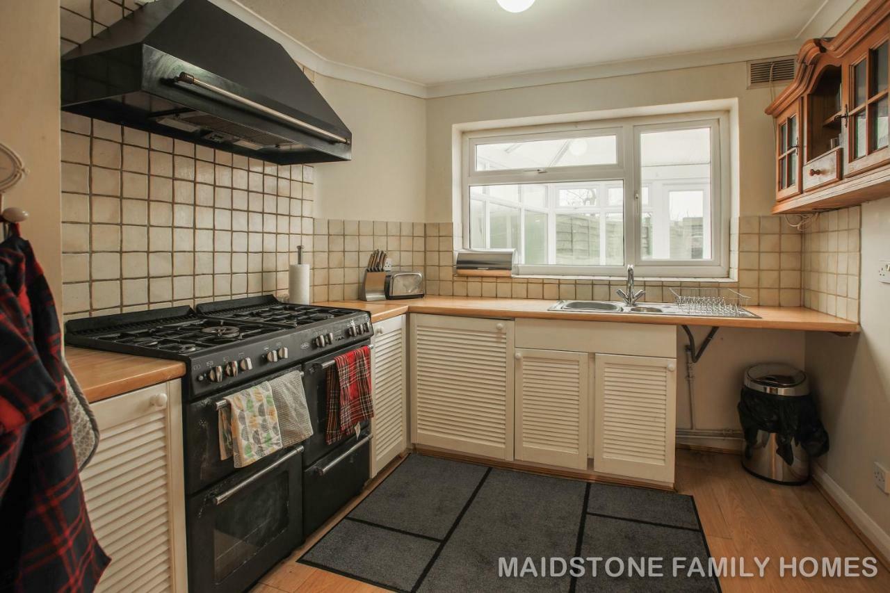 Maidstone Family Homes Upper Road Cottage Buitenkant foto