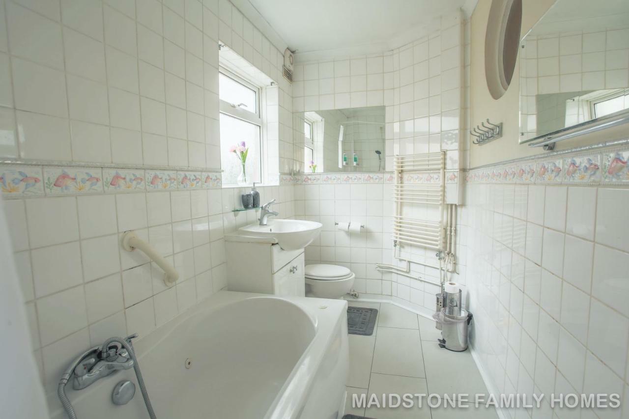 Maidstone Family Homes Upper Road Cottage Buitenkant foto